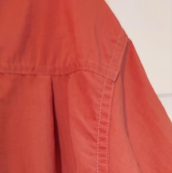 LL Bean Mens Nylon Polyester Orange Short Sleeve Button Up Camp Shirt Med OVU10 - Picture 11 of 12